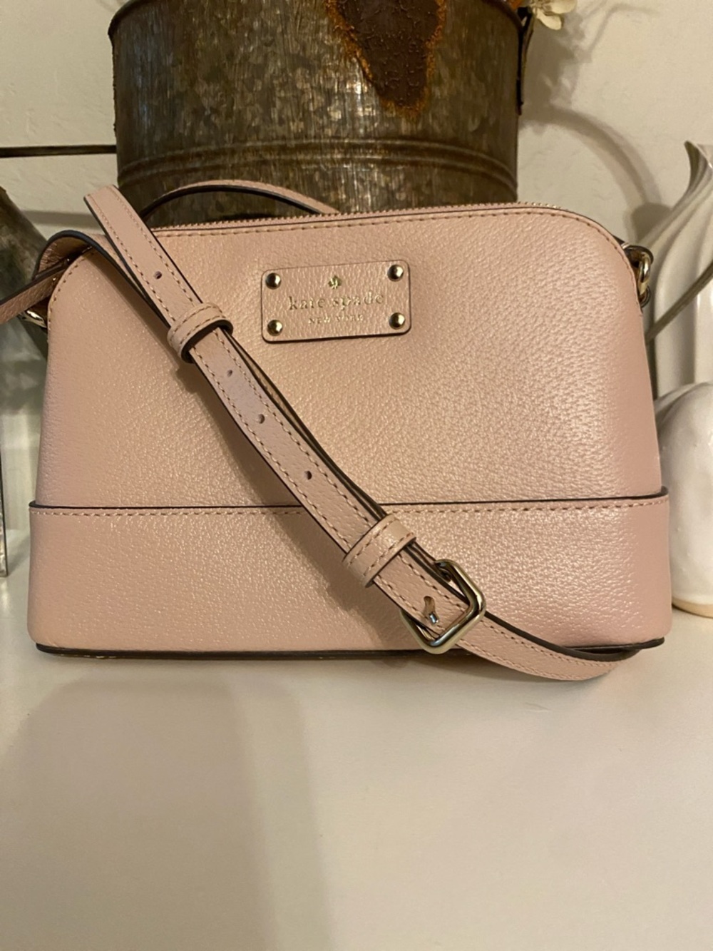 Kate Spade Wellesley Hannah crossbody bag color light pink w/ gold hardware